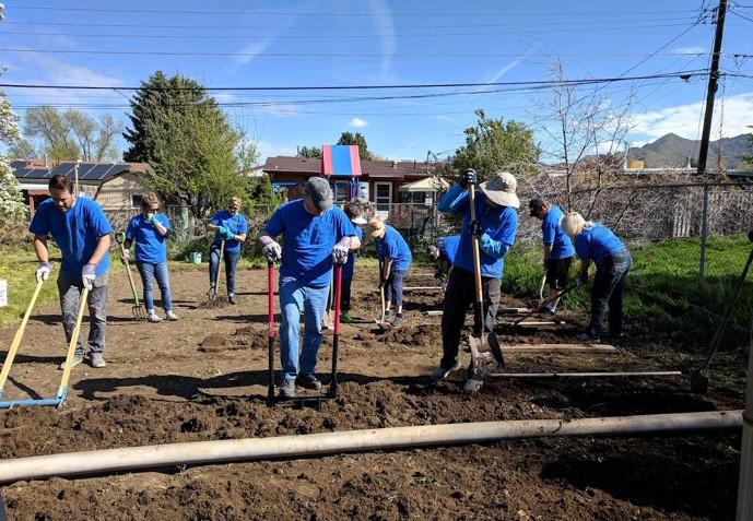 Building a Senior Garden for Green Urban April is Earth Month Cambia Invites All to Celebrate Virtually!